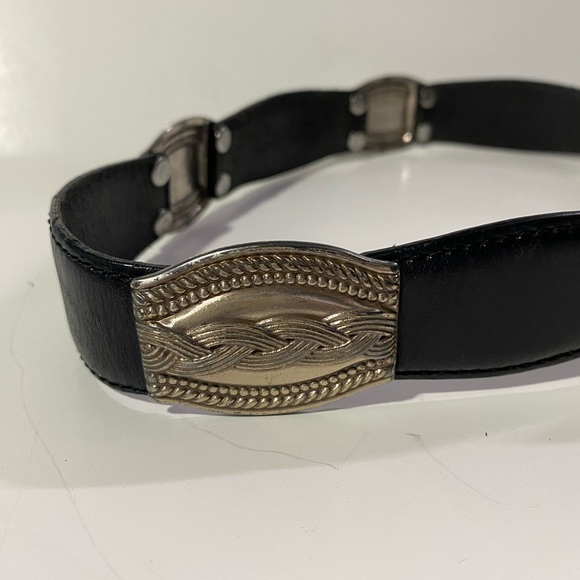 FOSSIL Women's Black W/Silver Belt S Description is in pictures (tarnished) - Picture 4 of 9